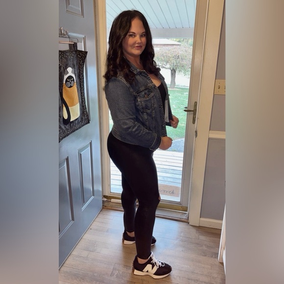 Meet your Posher, Heather - Picture 4 of 8